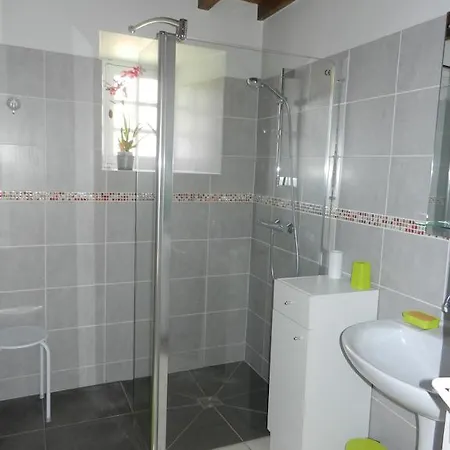 Сasa de vacaciones La Maison Des Cornieres *